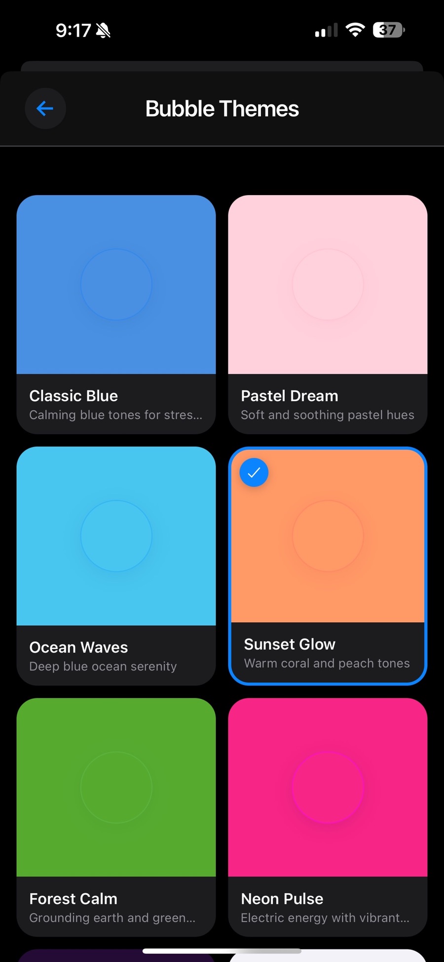Popwell's Bubble Themes picker showing six colour swatches — Classic Blue, Pastel Dream, Ocean Waves, Sunset Glow, Forest Calm and Neon Pulse — with Sunset Glow, described as warm coral and peach tones, selected and check-marked.